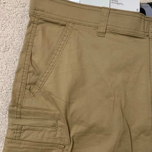 Men’s Cargo Shorts NWT size 38 - Picture 6 of 9